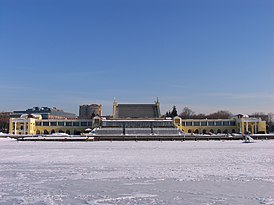 Реконструированное здание водного стадиона, 2012 год