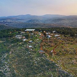 היישוב מעוז צבי ממעוף ציפור