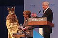 Bundeskanzlerin Angela Merkel erhält auf dem CSU-Parteitag am 12. Dezember 2014 in Nürnberg vom Nürnberger Christkind und Horst Seehofer ein Geschenk.