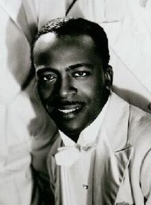 Tucker in a publicity photo with The Dixie Hummingbirds