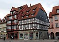 Markt 13 (rotes Haus) und Markt 14 (Eckhaus zur Hohen Straße)