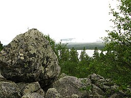 Töfsingsdalens nationalpark med Särsjön i bakgrunden