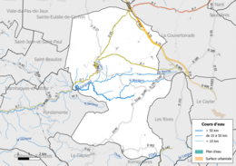 Carte en couleur présentant le réseau hydrographique de la commune