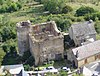 Grèzes et son château en ruine