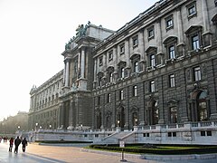 Façade depuis le Burggarten.