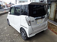 Mitsubishi eK Space Custom (facelift) rear view