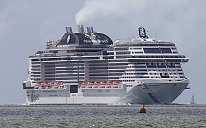 MSC Virtuosa возле Саутгемптона, Великобритания