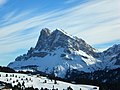 Il Putia innevato visto dalla Plose