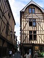 Troyes (Une ténébreuse affaire).