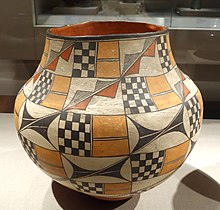 Water pot, Acoma Pueblo, c. 1889-1903, earthenware decorated with slip