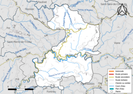 Carte en couleur présentant le réseau hydrographique de la commune