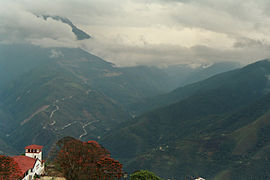 Vue des Yungas depuis la petite cité de Coroico.