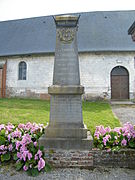 Le monument aux morts de Longvillers.