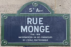 Voir la plaque.