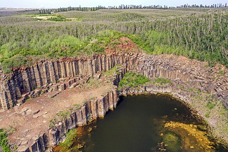 池東大菓葉玄武岩