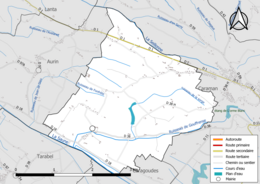 Carte en couleur présentant le réseau hydrographique de la commune