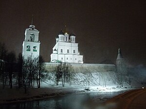 La catedral de noche