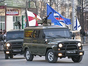 УАЗ Гусар на параде Победы в Екатеринбурге.