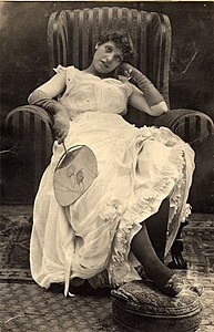 1890 Hetty Pettigrew, photographiée par le caricaturiste Edward Linley Sambourne