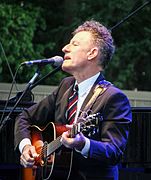 Lyle Lovett performing at one of the events at the zoo.