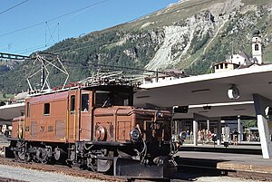 Ge 6/6I 410 im Bahnhof Samedan (1985)