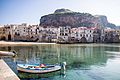 Jetée de Cefalù devant la Rocca.