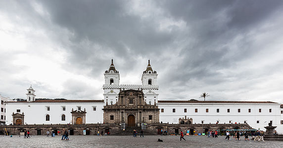 Complete façade of the Iglesia y Convento de San Francisco, Quito, built between 1550-1680