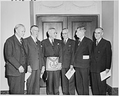Paragraph of Harry S. Truman wearing Masonic regalia, with other dignitaries at the Masonic National Memorial