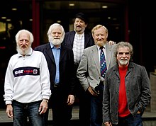 The Dubliners in 2005. From left to right: Eamonn Campbell, John Sheahan, Barney McKenna, Seán Cannon and Patsy Watchorn