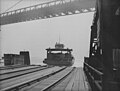Image 18美国密歇根州底特律一艘搭载了列车的铁路渡轮，摄于1943年4月（摘自铁路渡轮）