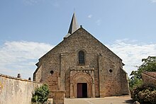 Westfassade der Kirche