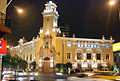 El Palacio de noche.