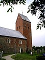 Blick auf die Nordseite und Turm der Kirche St. Laurentii auf Föhr