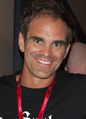 Steven Ogg interpretou Simon