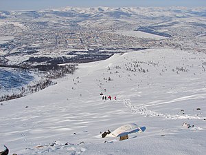 Vue de Magadan sous la neige depuis le mont Martchekan.