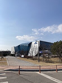 인천광역시에 있는 선학국제빙상경기장 외관 전경 모습(2023년 12월 중순경)