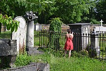 Taphophilie au cimetière de Loyasse à Lyon.