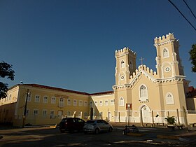 Couvent et église Saint-Antoine.