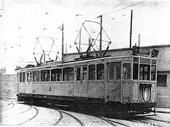 La Brugeoise segunda serie en 1915, estacionado en el patio del taller Polvorín.