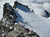 Blick vom Gipfel zur Aufstiegsroute