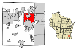 Location of Pewaukee in Waukesha County, Wisconsin.