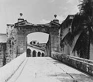 Castillo de San Cristóbal in 1964. Nationaal Museum van Wereldculturen.