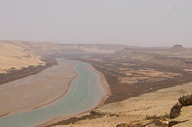 O río Draa a 500 m da súa desembocadura