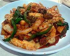 海鮮辣炒年糕（해물 떡볶이）