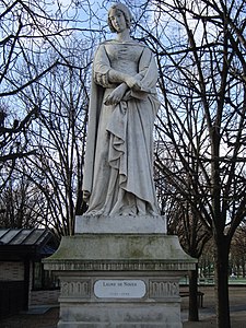 Laure de Noves (1850) de la série des Reines de France et Femmes illustres, Paris, jardin du Luxembourg.