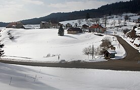 Accès au village.