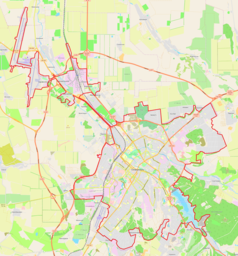 Mapa konturowa Symferopola, blisko centrum na dole znajduje się punkt z opisem „Symferopol”