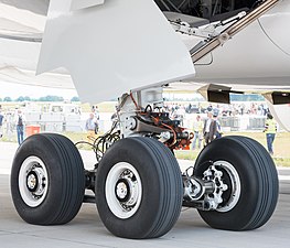 Widebody aircraft main legs have multiple-axle bogies.