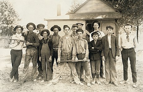 Glassworkers' baseball team at Timeline of young people's rights in the United States, by Lewis Hine (edited by Durova)