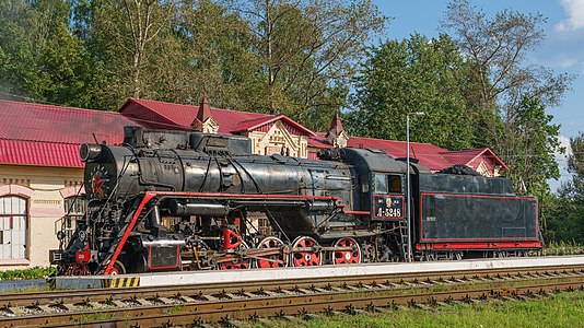 Действующий паровоз Л-5248 на станции Бологое-Полоцкое